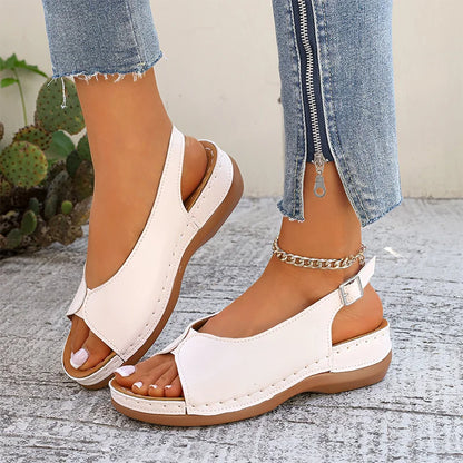👡 Premium rimski sandali iz kravje kože – debel anatomski podplat, hitro zapenjanje z ježkom in velike velikosti 36–43! ☀️✨