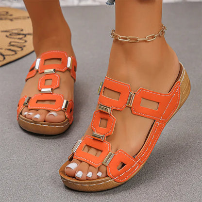 👡【Udobni in sproščujoči za hojo】Retro sandali s peto (z oporo za stopalski lok)